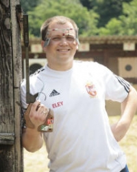 Sigurna ruka: Damir Mikec