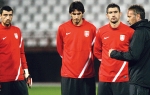 Kako igraju, pauza bi im možda i  prijala: Mihajlović i fudbaleri Srbije