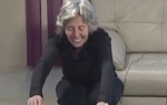 Eva Ras radi čučnjeve