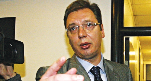 Čisti i u svojim redovima: Aleksandar Vučić