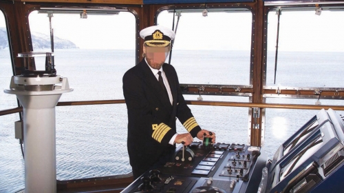 Kada je izazvao nezgodu sa brodom, otkriveno da  Pruginić ima poljoprivrednu školu i lažno ovlašćenje za upravitelja stroja