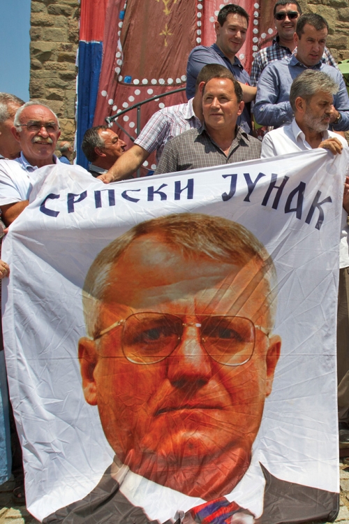 Radikali čekaju vojvodu da  ih povede protiv vlasti