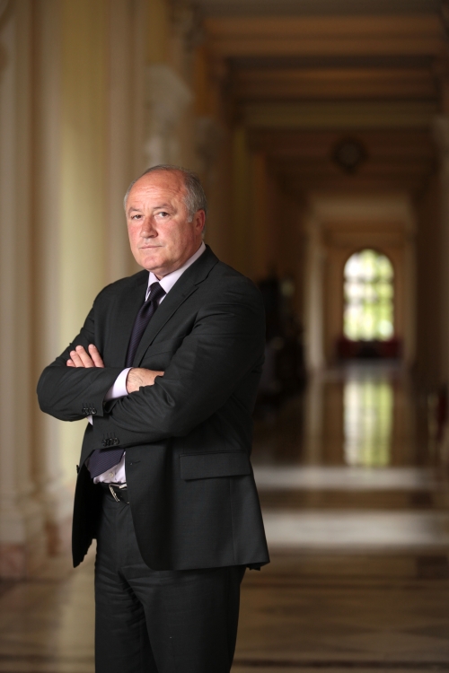 Rekorder:  Naprednjak Momir  Stojanović za dva  meseca inkasirao  skoro 600.000 dinara