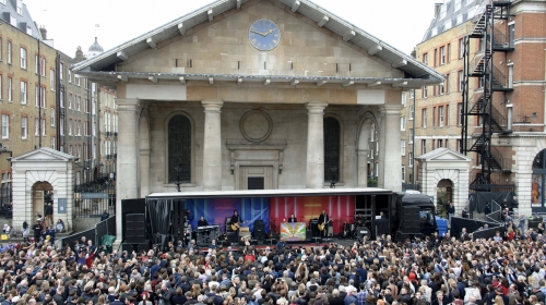 Pol Makartni besplatno pevao u Londonu / Foto: AP