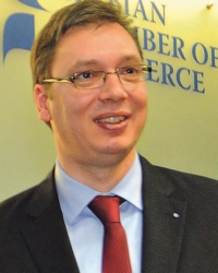 „Ne smemo da se ponašamo kao albanski provokatori i da lomimo tuđu imovinu. Budimo ozbiljni i civilizovani“: Vučić