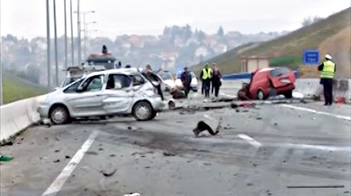 Majka i beba prebačeni u bolnicu