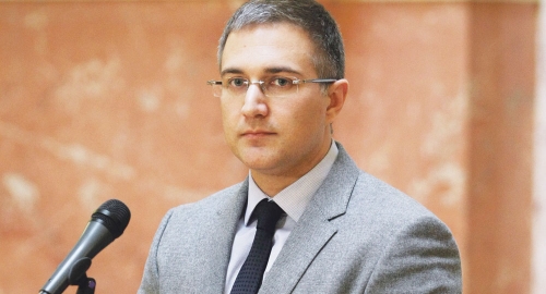 SNS još bez  kandidata za  gradonačelnika:  Nebojša  Stefanović