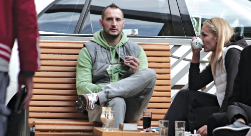 Kafenisanje i  ljubavisanje: Ognjen  Kajganić i Ivana  Đerisilo