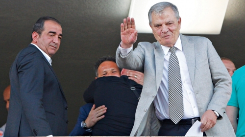 Ne ljuti se  na „delije”:  Tomislav Karadžić
