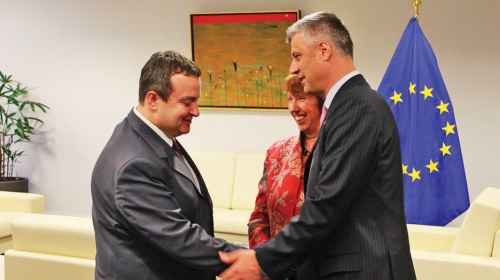 Dačić, Tači i Eštonova