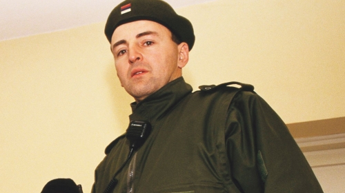 Popović je  jedno vreme bio  vojnik Željka  Ražnatovića
