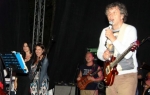 Emir Kusturica i njegovi prateći vokali Monika Beluči i Sloboda Mićalović