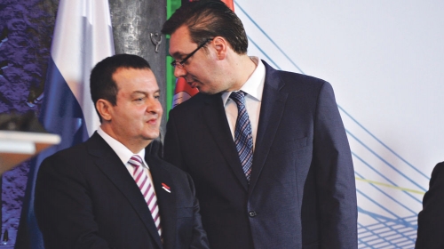 Zaratili na lokalu: Vučić  i Dačić