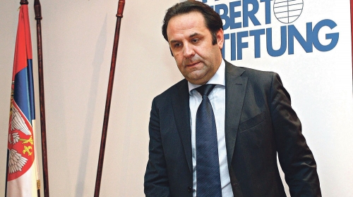 Kako ima obraza u oči da me pogleda?: Ljajić