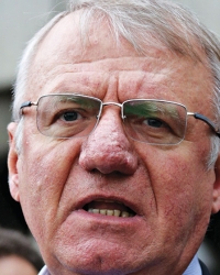 Vojislav Šešelj