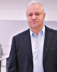 Dinkić je otišao, ali njegovi kadrovi i danas drmaju  u Vladi