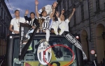 Andrea Pirlo u autobusu
