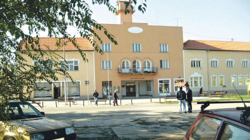 Meštani strahuju da  je voda bila zaražena  i pre nego što su  upozoreni: Sivac