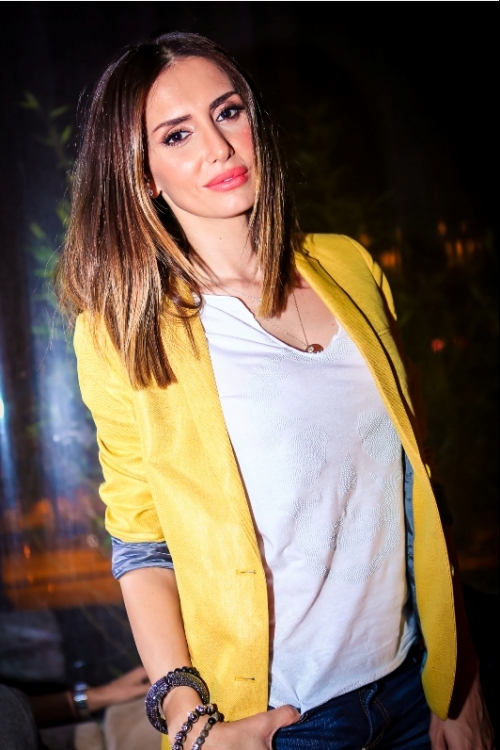 Ana Nikolić proslavila otvaranje kluba sa pola estrade