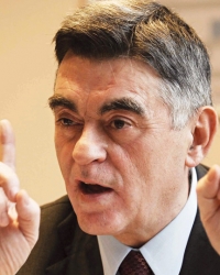 Nije video da je banka očerupana za 300 miliona evra: Zvonimir Nikezić