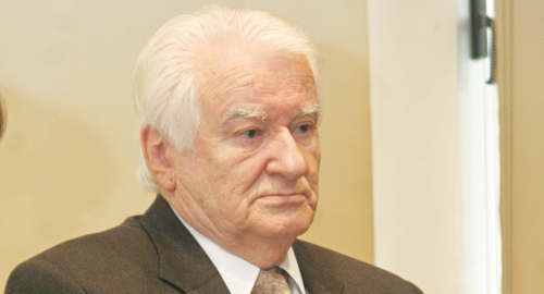 Mićunović