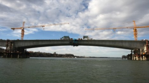 Kineski most Zemun-Borča