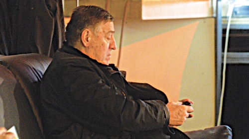 Mrkonjić kucao poruke dok je čekao  da Ana završi  sa pevanjem
