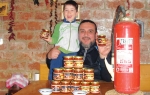 „Cepoguzac“ ljući od čili sosa!