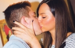 Novopečena ljubav: Aki sa devojkom