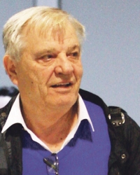 Gde on prođe,  tu trava ne raste:  Karadžić