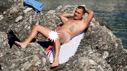 Malo me žulja  ovo kamenje,  al‘ izdržaću