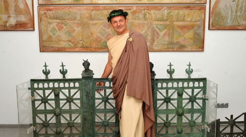 Dragoslav Ćirković (59) kajakom  se spuštao niz brzake, leteo  balonom i paraglajderom, vozio  rolere, plesao kadril...