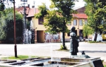 Prebijanje je posledica siledžijskih rituala koje najstariji đaci u internatu kao „vatreno krštenje“ sprovode nad prvacima