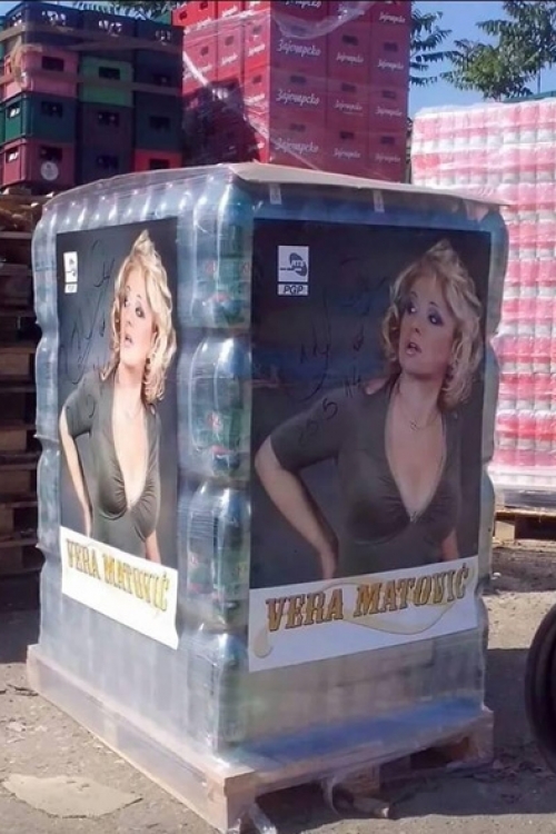 Vera Matović donirala vodu