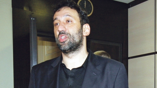 Vlade Divac