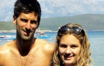 Nole sa koleginicom Jovanom Kaluđerović u plićaku