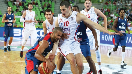 I Toni Parker je osetio kakvu odbranu igra Nikola