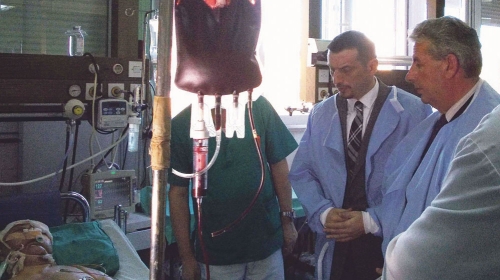 Veljović u poseti povređenom