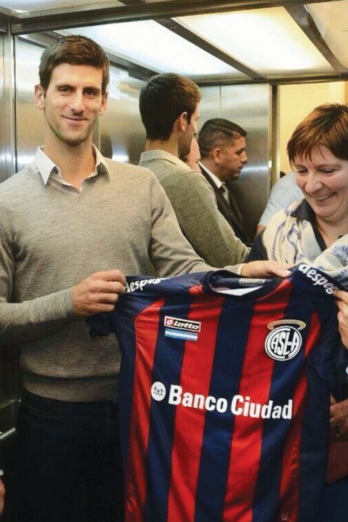 Nole sa  dresom  San Lorenca