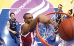 Zakucava i pogađa:  Demarkus Nelson