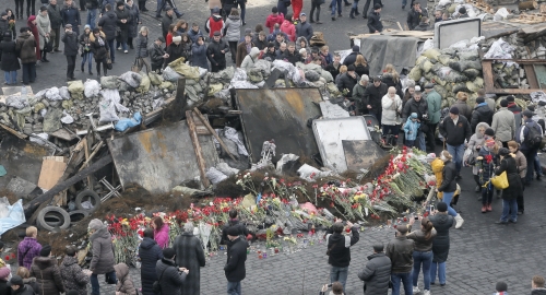 Cveće za poginule | Foto: AP
