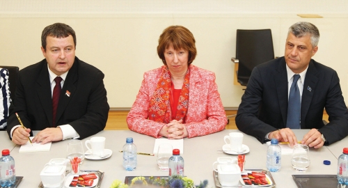Ne zna se tačan datum sastanka: Dačić, Ešton i Tači