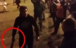 Navijač Galatasaraja sa mačetom u ruci