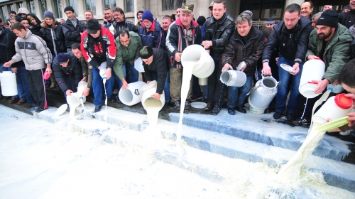 Prosipanje mleka