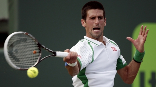 Novak dominira