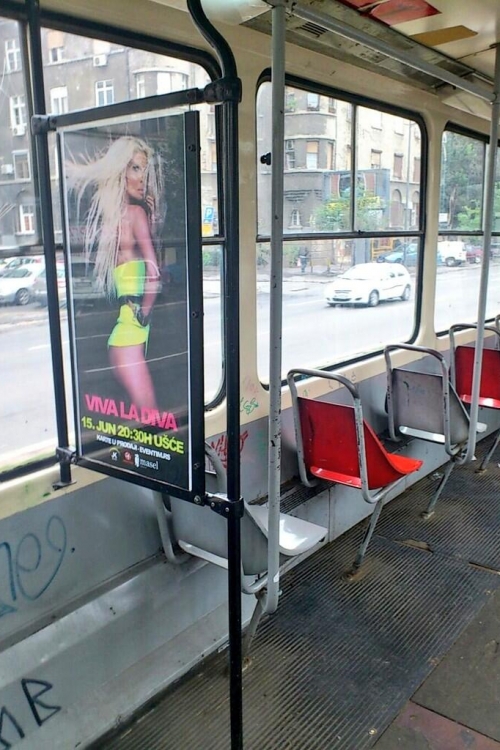 Jelena Karleuša u tramvaju