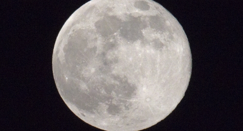 Supermesec "prošetao" svetom Foto: AP | Foto: 