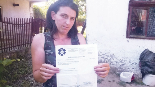 Aleksandrova sestra Lela sa nalazom lekara