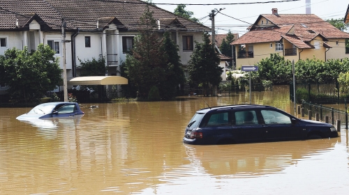 Ako ima vode u motoru, pokušaj paljenja  mogao bi da nanese  nepopravljivu štetu