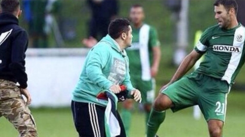 „Jedan od huligana koji su  utrčali na teren imao je i nož u  rukama“, tvrdi Samjuel Šeiman